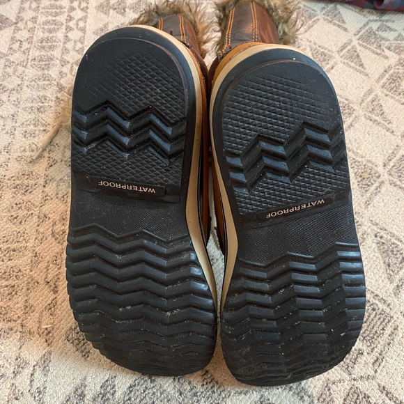 Joan of the Arctic Brown Sorel Winter Boots - Picture 10 of 11